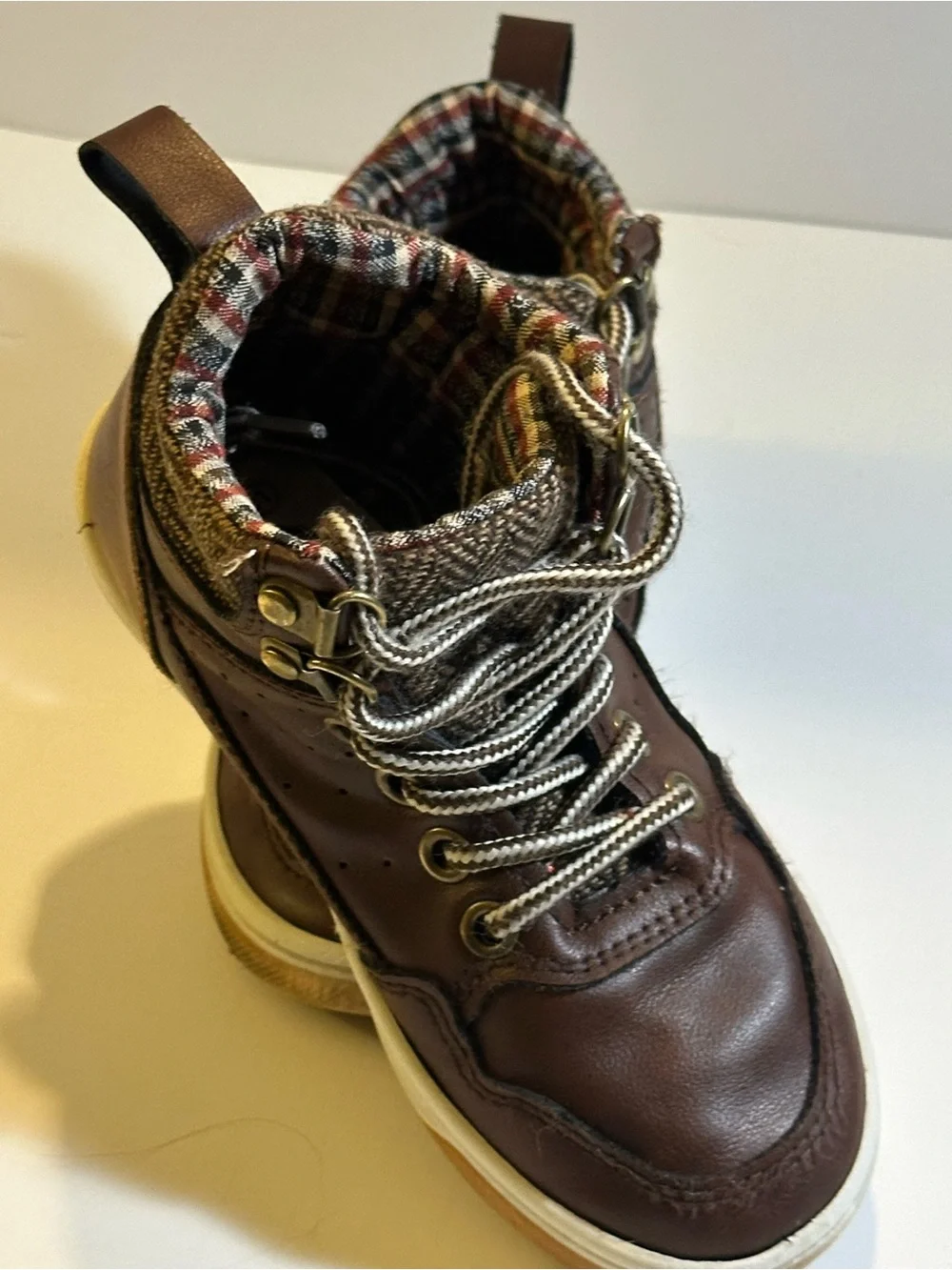 Kids Brown High Top Sneaker Boots Size 11 Lace Up Zip Plaid Lined